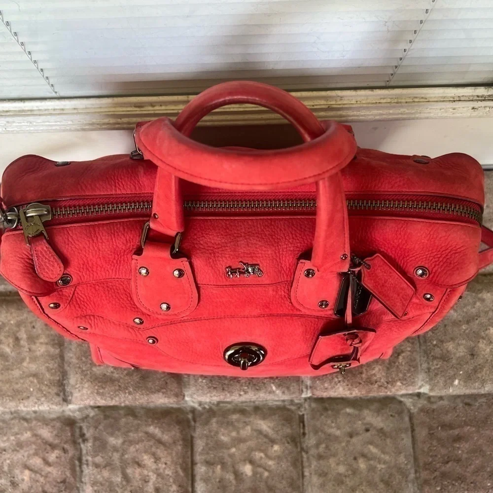 Coach Elevated Rhyder 33 Red Pebbled Suede Leather Shoulder Bag